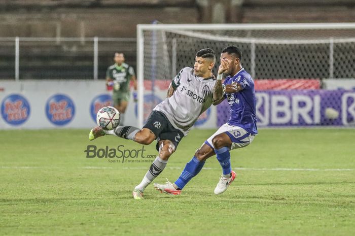 Bos Persib Ungkap Kronologi Transfer Ciro Alves Menuju Persib Bandung - Bolasport.com
