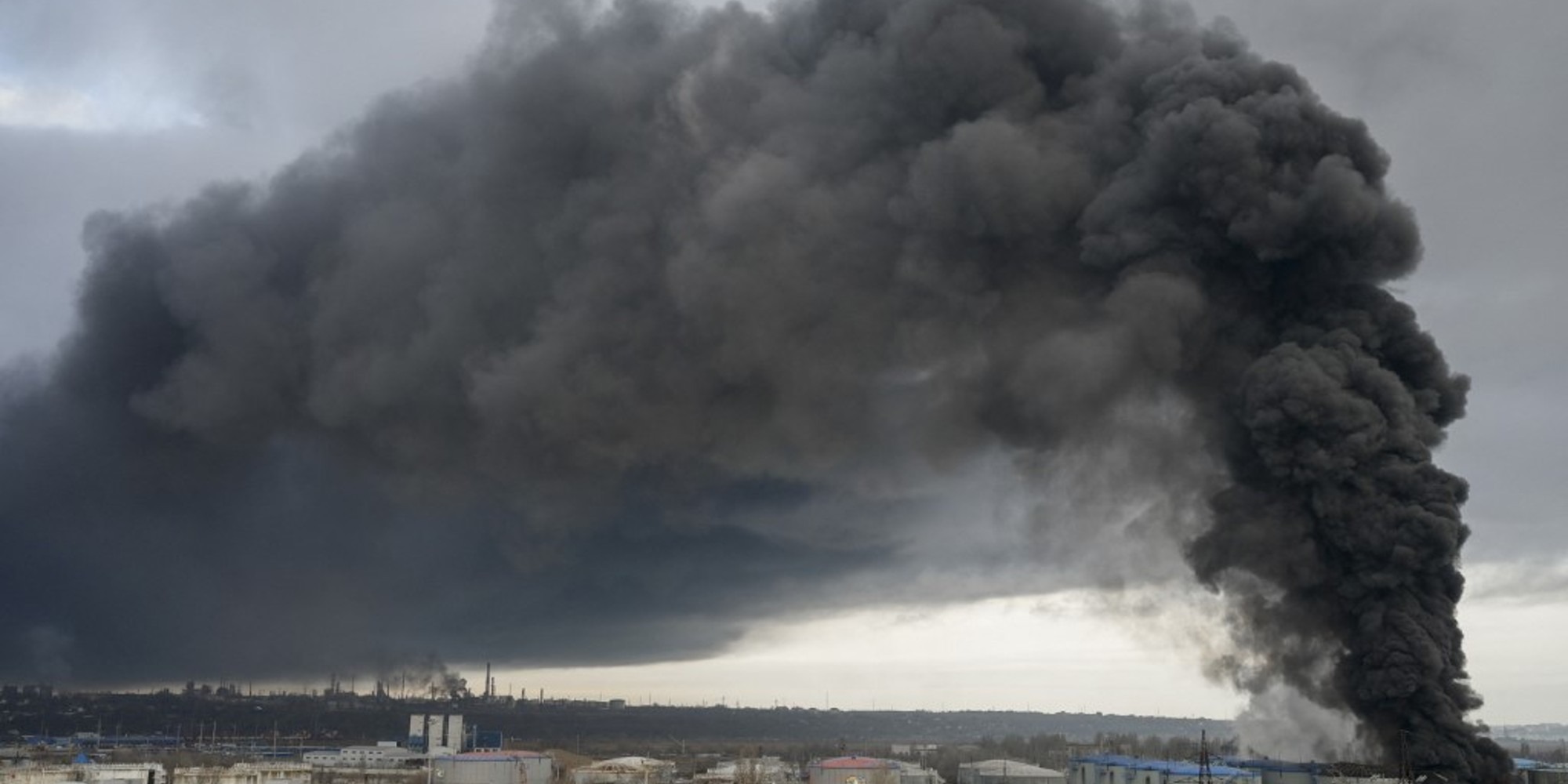 Ukraine : 17 morts dans des frappes près d'Odessa, Kiev reprend un îlot stratégique - Europe 1