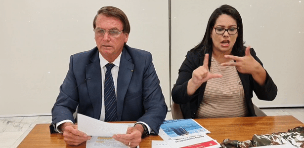 Sakamoto: Bolsonaro age como vítima e faz 'mimimi' após resposta da Anvisa - UOL Notícias