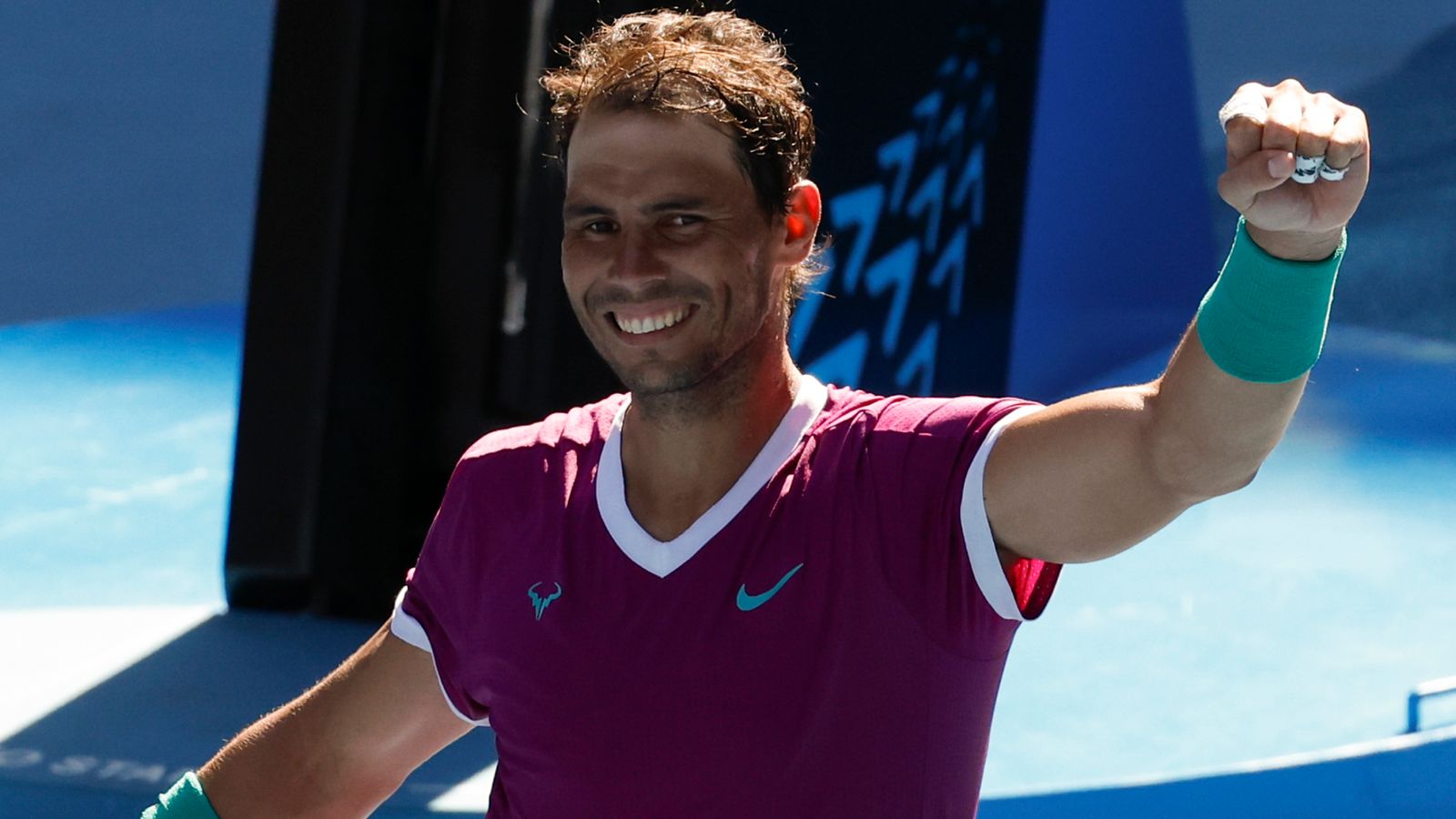 Australian Open: Rafael Nadal defeats Denis Shapovalov to reach semi-finals in Melbourne - Sky Sports