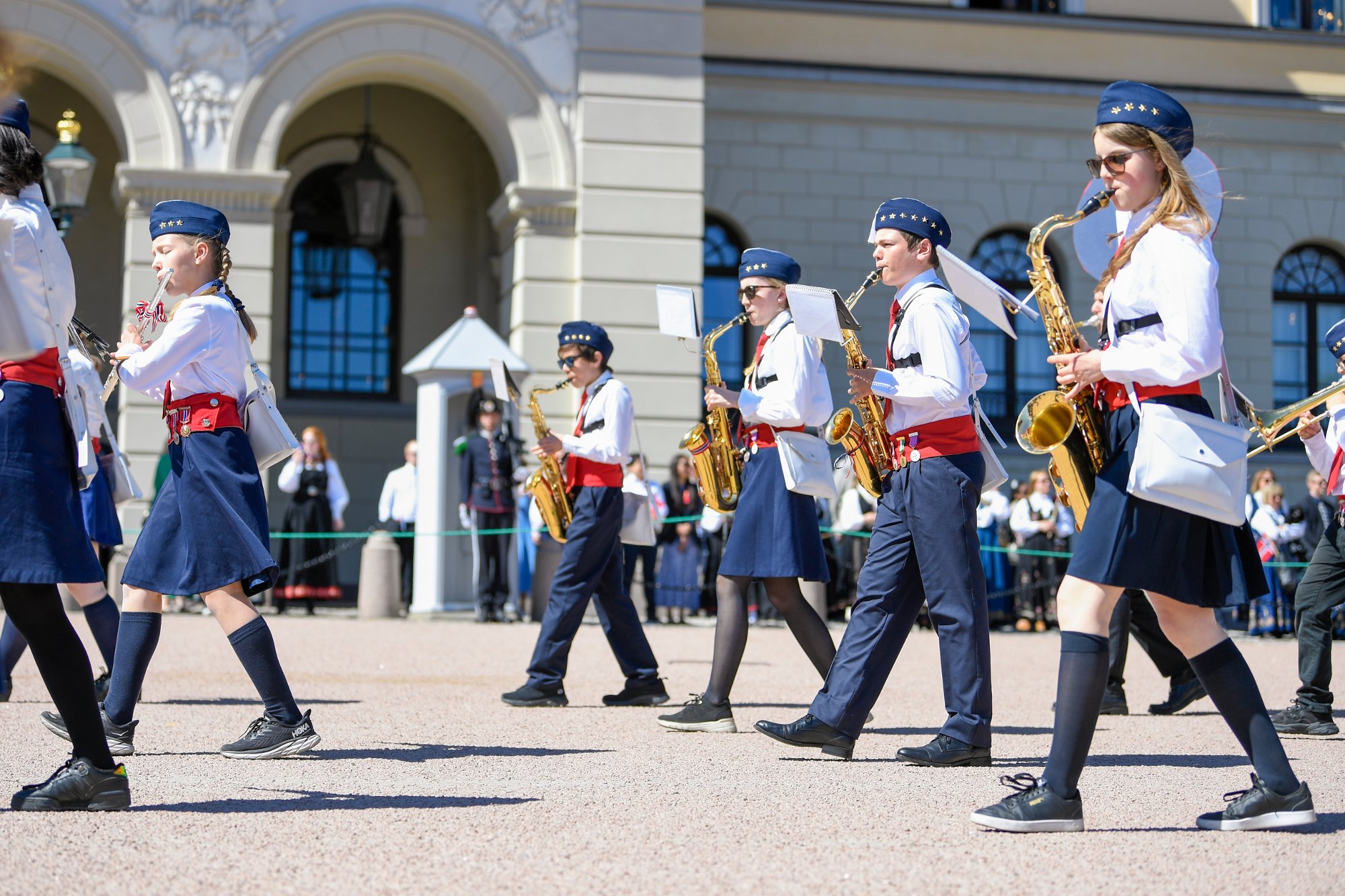 Politiet stanset orkester i barnetoget like før de nådde Slottsplassen - Halden Arbeiderblad