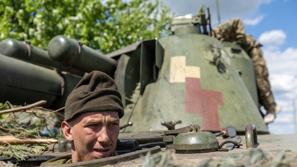 Russiske styrker har tatt viktig by – Ukraina vurderer tilbaketrekking - NRK