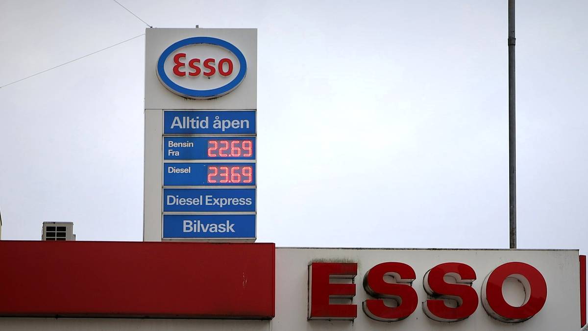 Oljeprisen faller – fortsatt høy pris på drivstoff – NRK Sørlandet – Lokale nyheter, TV og radio - NRK