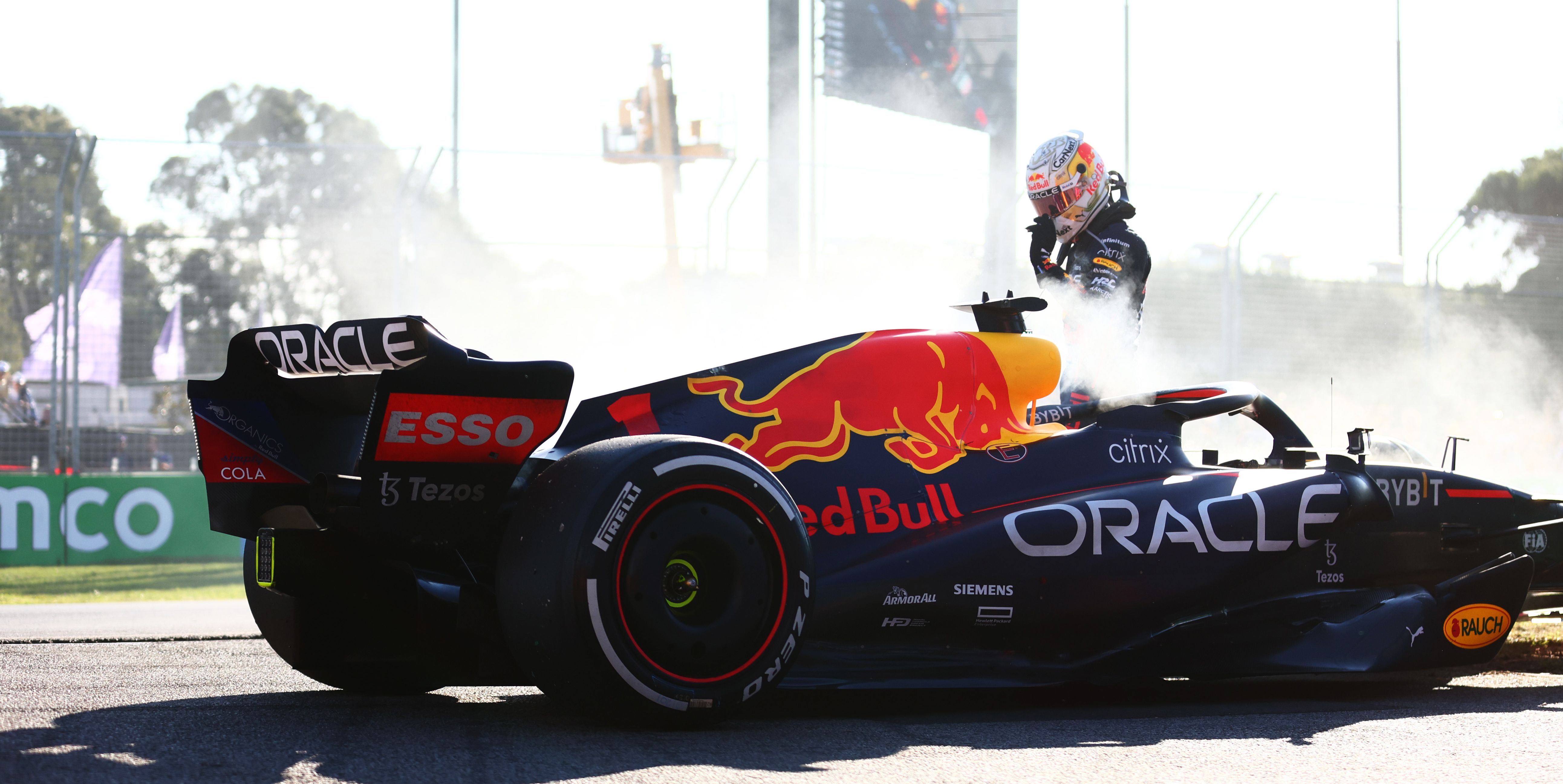 Verstappen considera “inaceptable” su segundo cero en tres carreras - Car and Driver 