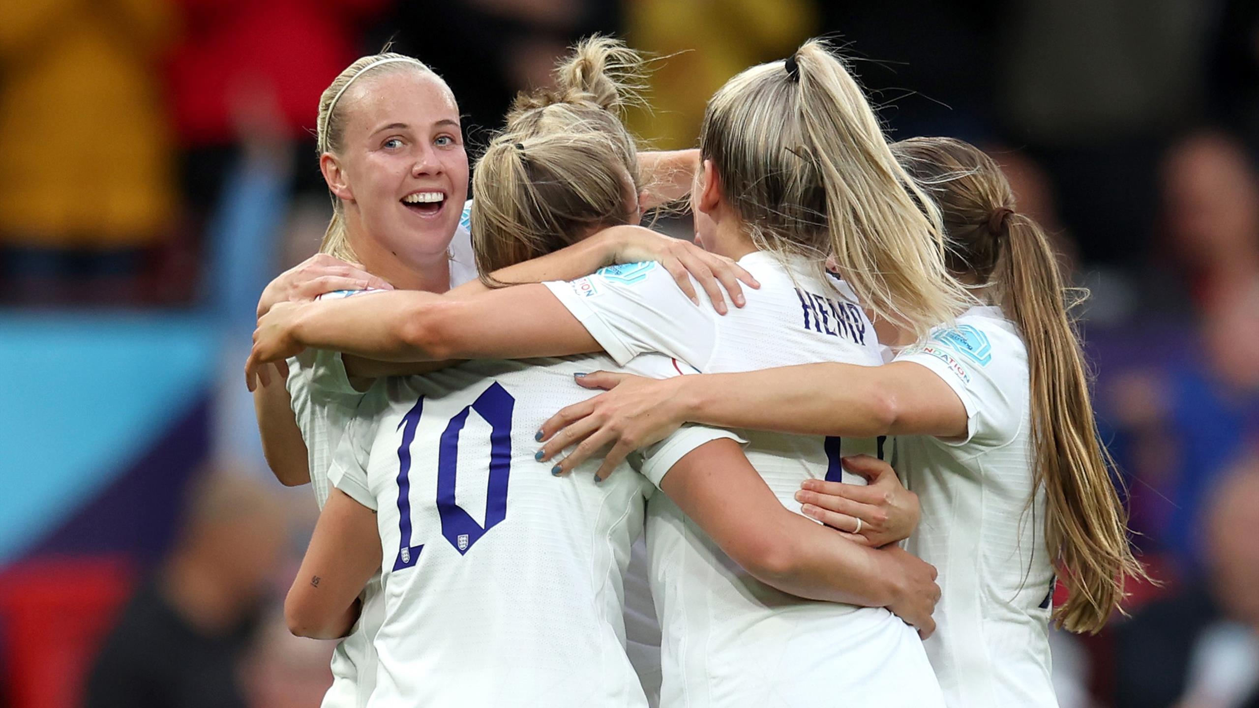 Euro féminin de football - L'Angleterre et Mead remportent le match d'ouverture face à l'Autriche (1-0) à Old Trafford - Eurosport FR