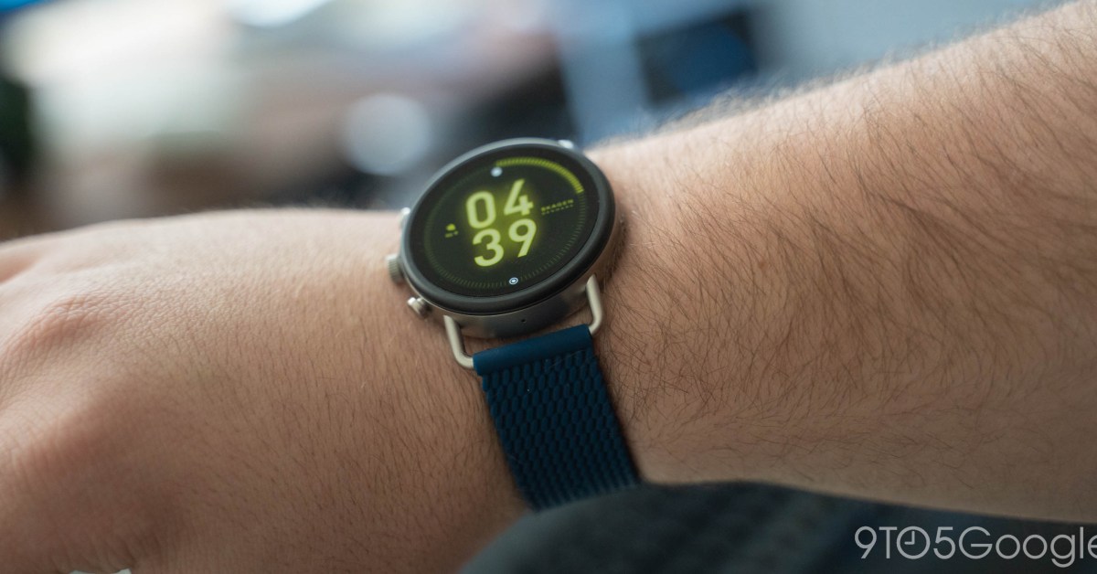 Future Wear OS watches will be able to flip the UI when worn upside down - 9to5Google