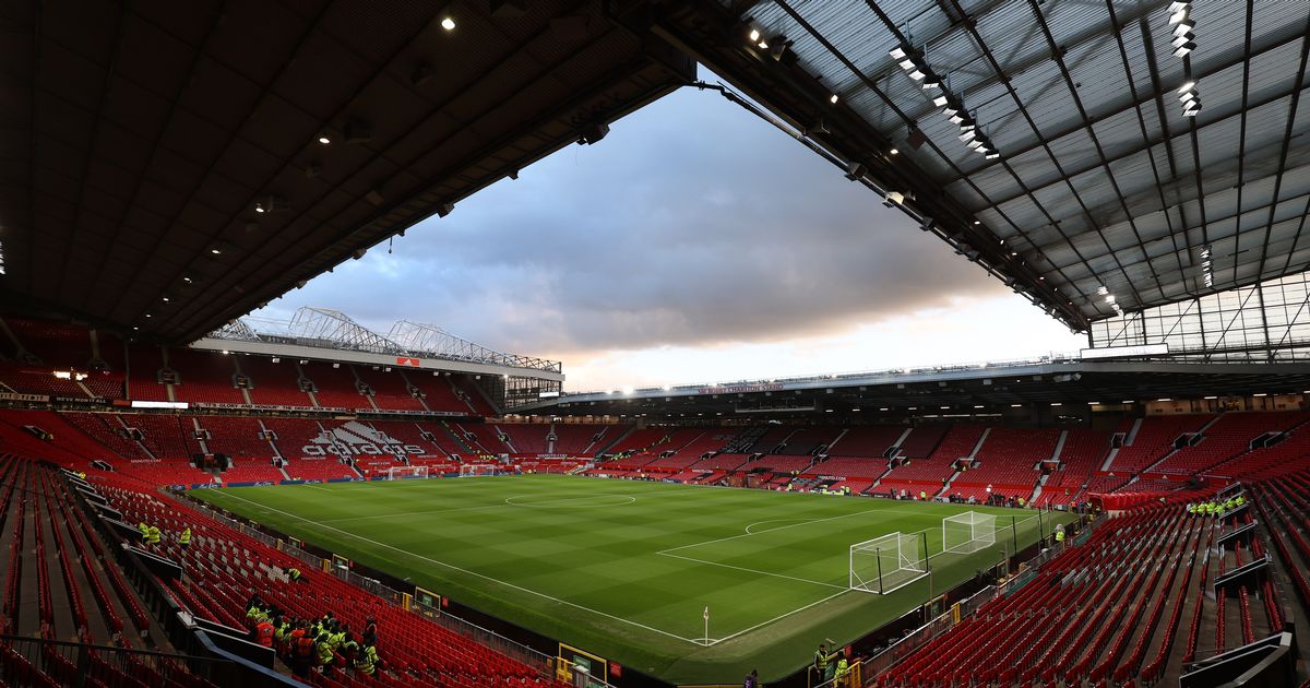 Police arrest four as trouble breaks out following Manchester United vs West Ham clash - Manchester Evening News