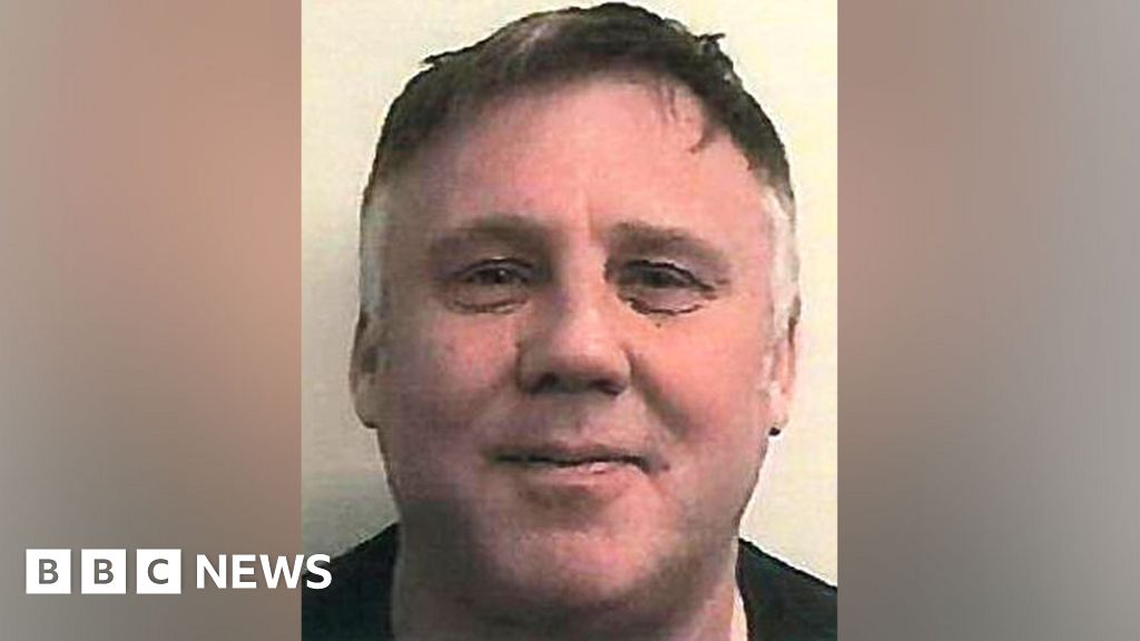 Jamie Stevenson: Scottish fugitive among UK's 12 most wanted - BBC News