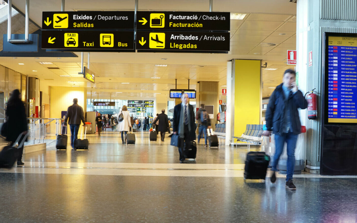 Noi reguli de călătorie în UE, de la 1 februarie. Fără restricții suplimentare pentru cei care au certif - STIRILEPROTV.RO