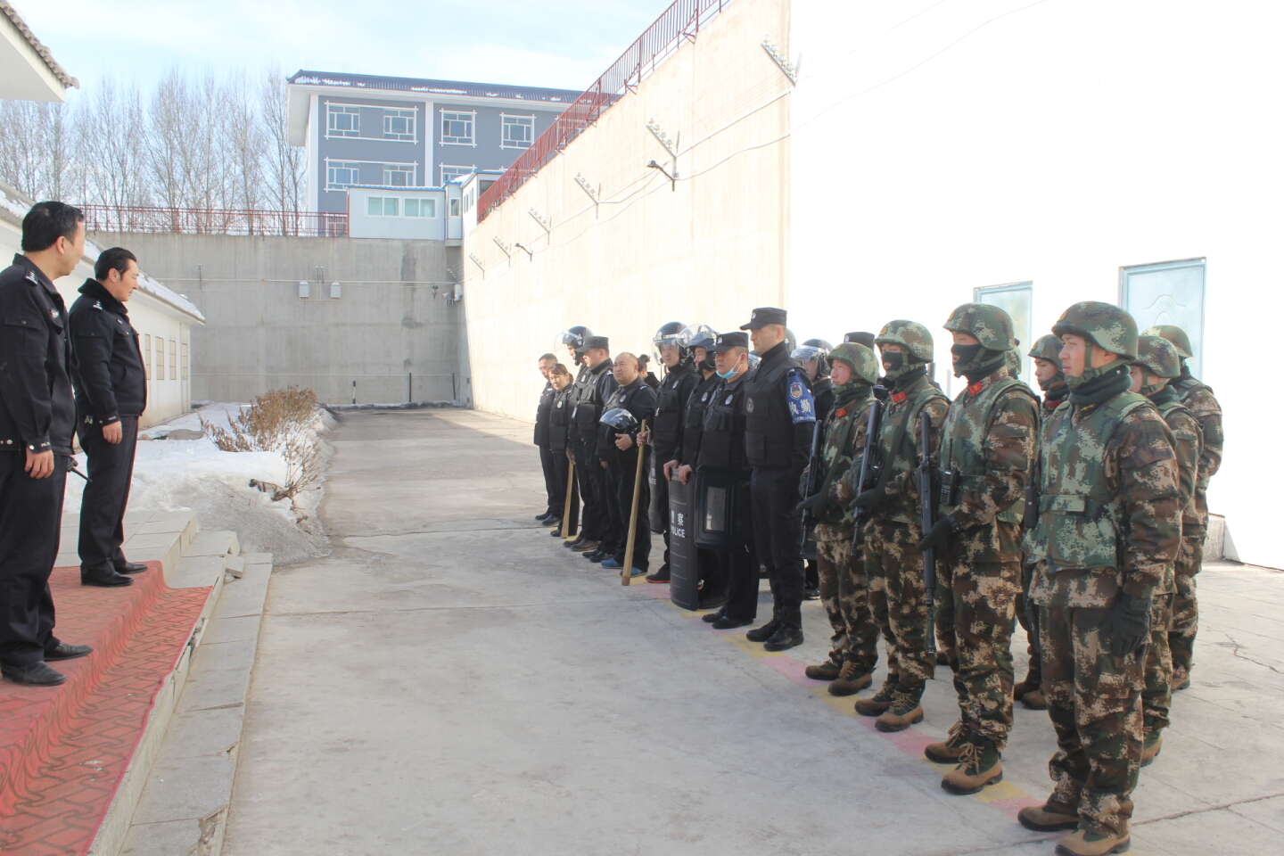 Répression des Ouïgours : témoigner contre la machine à broyer chinoise - Le Monde