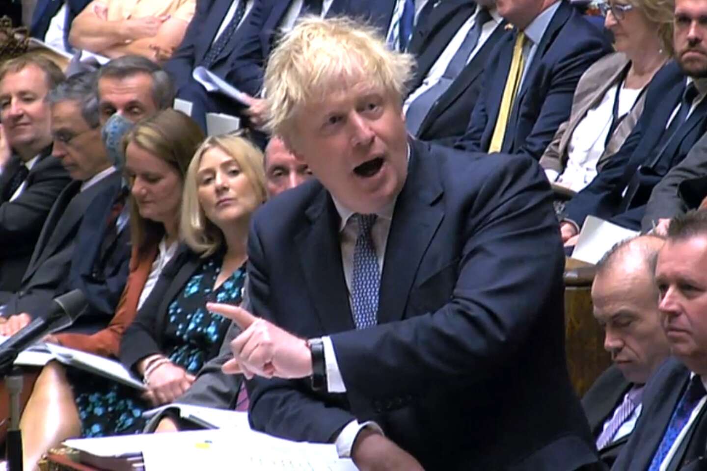 « Partygate » : l'enquête administrative pointe la « responsabilité » de Downing Street, Boris Johnson renouvelle ses excuses - Le Monde