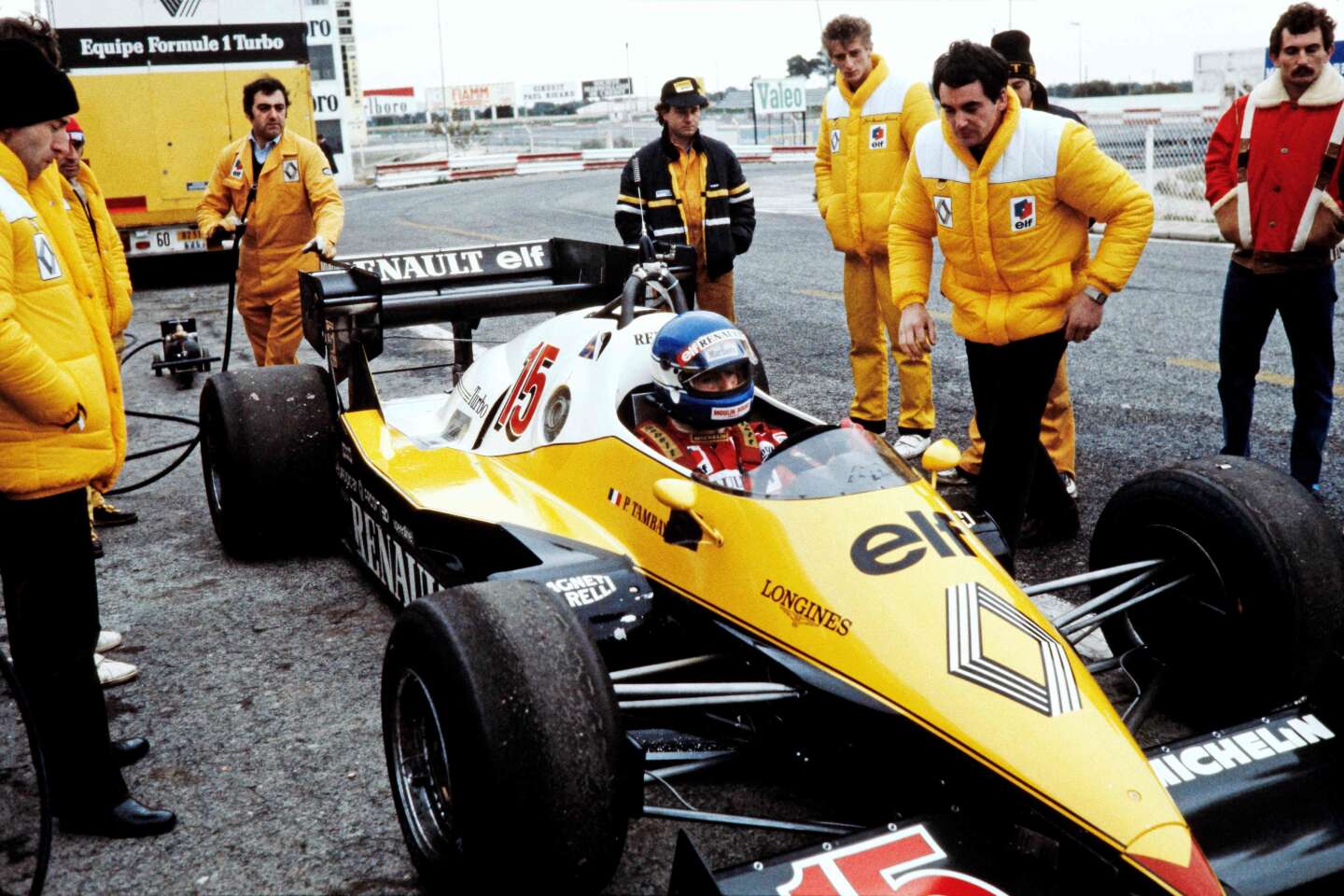 Patrick Tambay, pilote de Formule 1 des années 1980, est mort - Le Monde