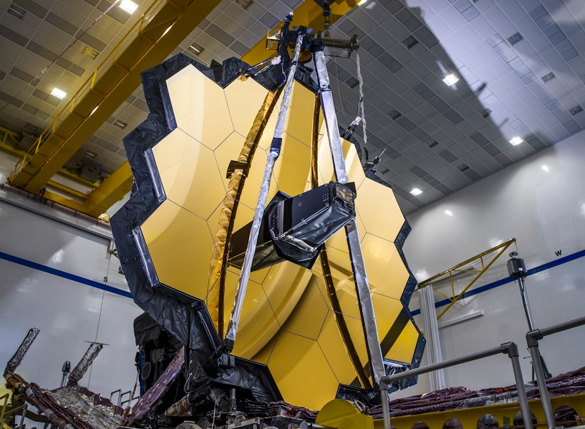 Look: Jaw-dropping image shows the Webb telescope 1 million miles from Earth - Inverse