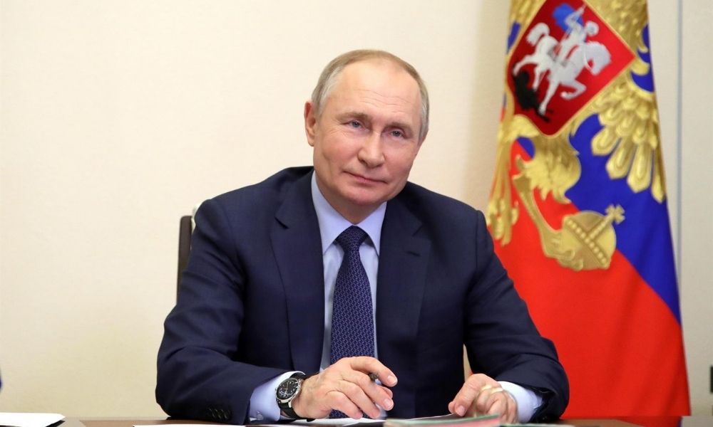 Rússia interrompe distribuição de gás para países que não pagam em rublos - Jovem Pan