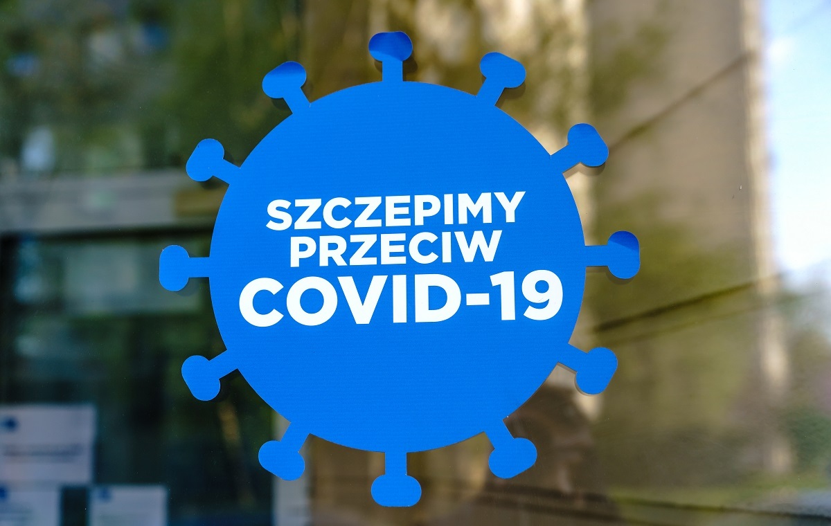 Wykonano już blisko 35 mln szczepień przeciw COVID-19! Ponad 17,8 mln osób jest już w pełni zaszczepionych - wPolityce.pl
