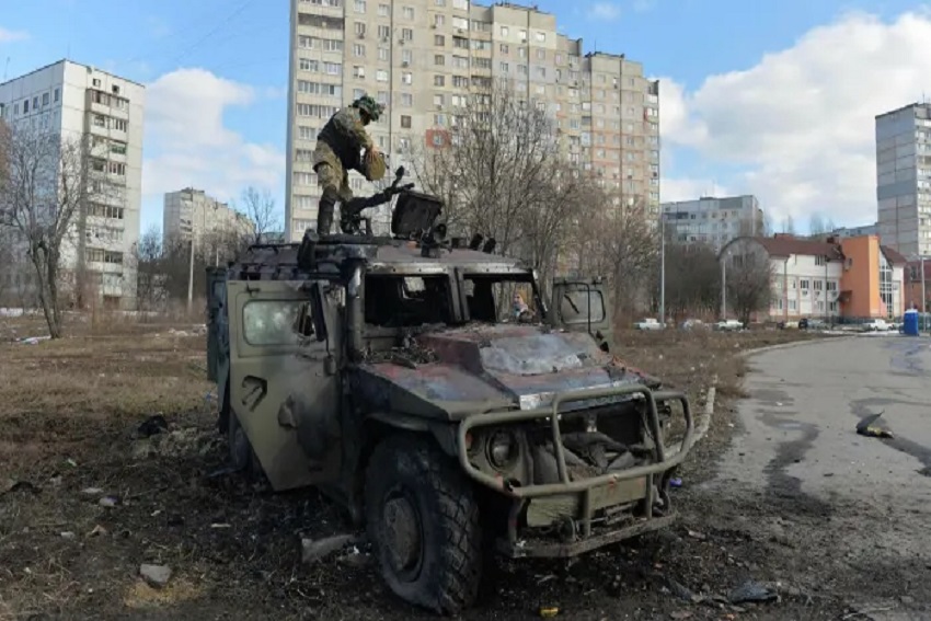 Serangan Artileri Rusia Bombardir Distrik Perumahan di Kharkiv - SINDOnews.com
