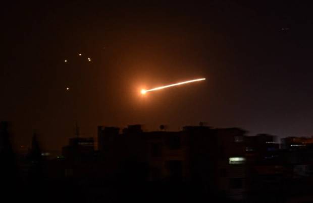 Suriah Tembak Jatuh 7 dari 8 Rudal Israel yang Diluncurkan dari Jet Tempur F-16 - SINDOnews.com