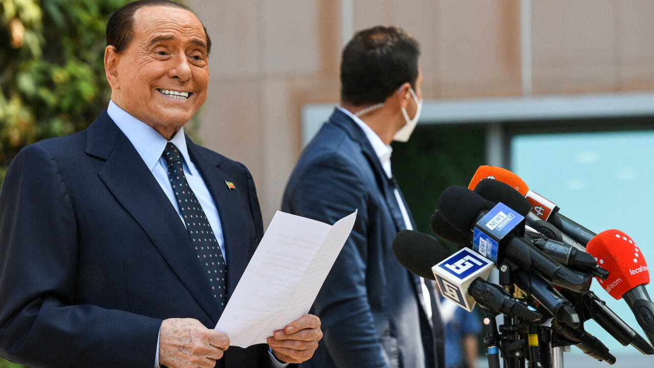 En Italie, Silvio Berlusconi se retire de la course à la présidence - FRANCE 24