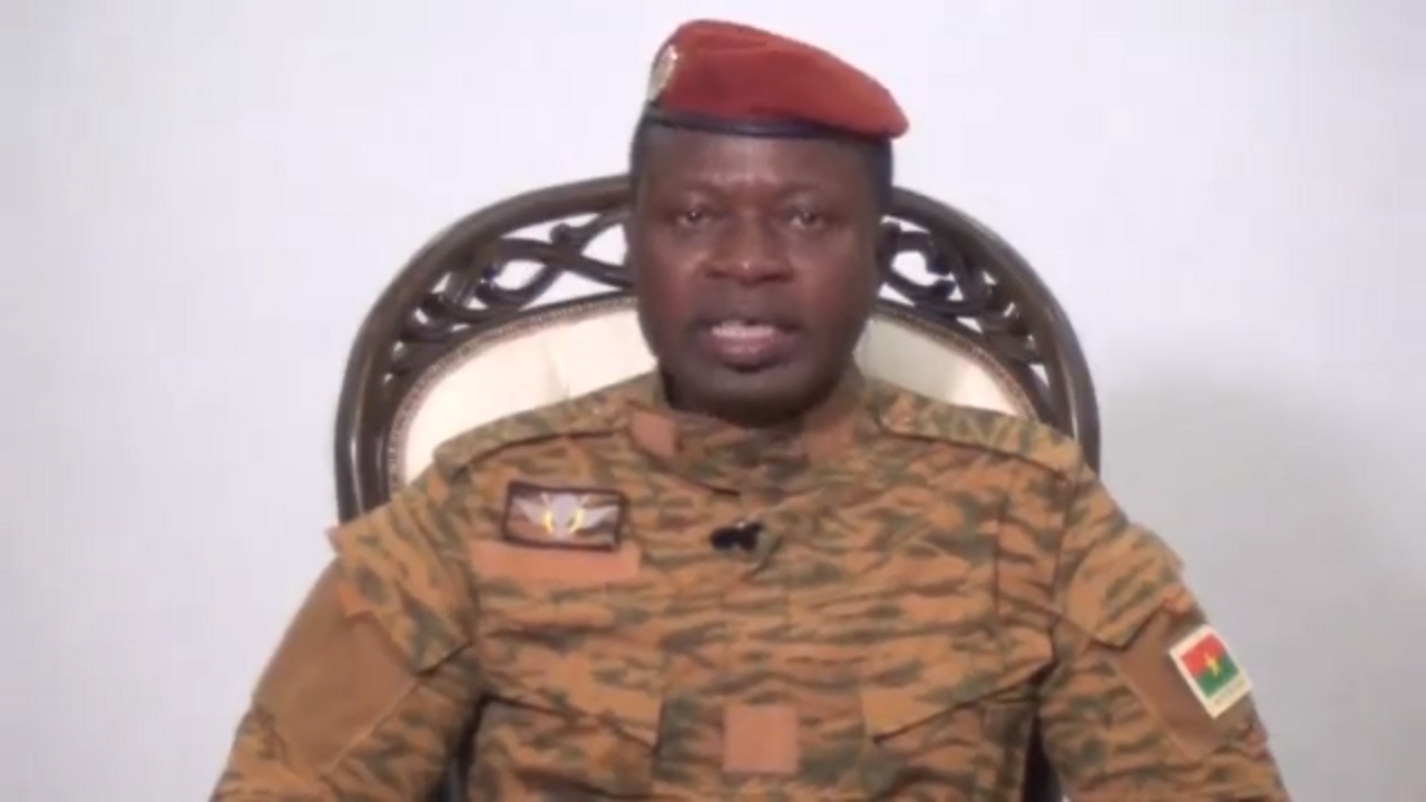 Coup d'État au Burkina Faso: Paul-Henri Sandaogo Damiba donne sa version des événements - RFI