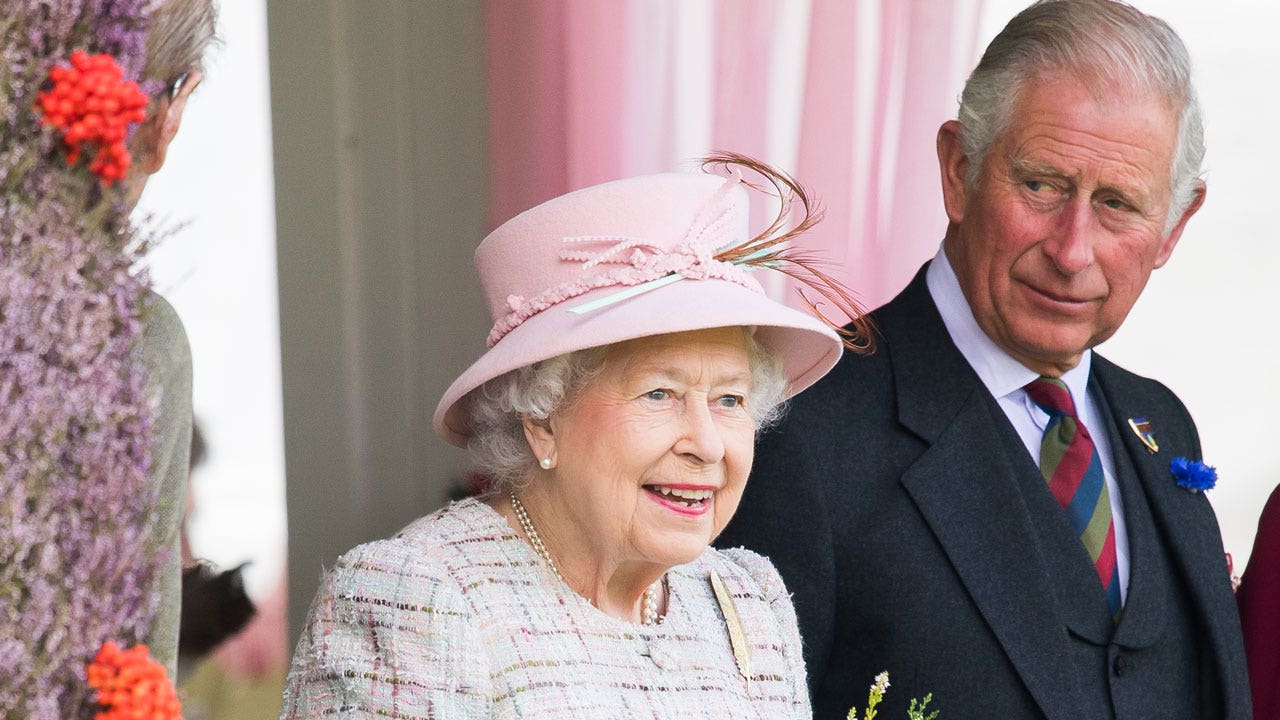 Queen Elizabeth has mild COVID-19 symptoms, cancels online engagements - Fox News