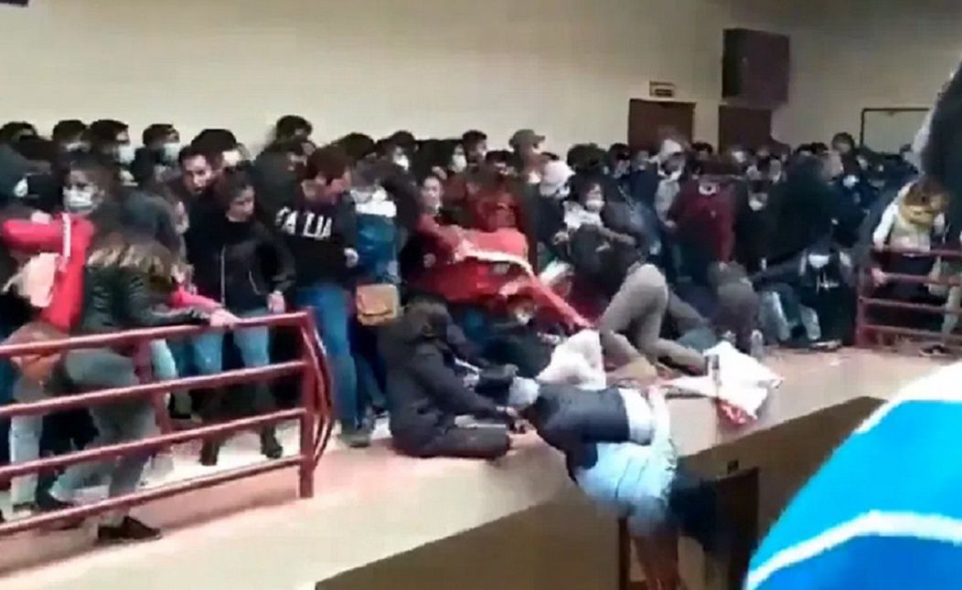 Boliwia. Studenci spadli z 4. piętra. Tragedia na uniwersytecie - WP Wiadomości