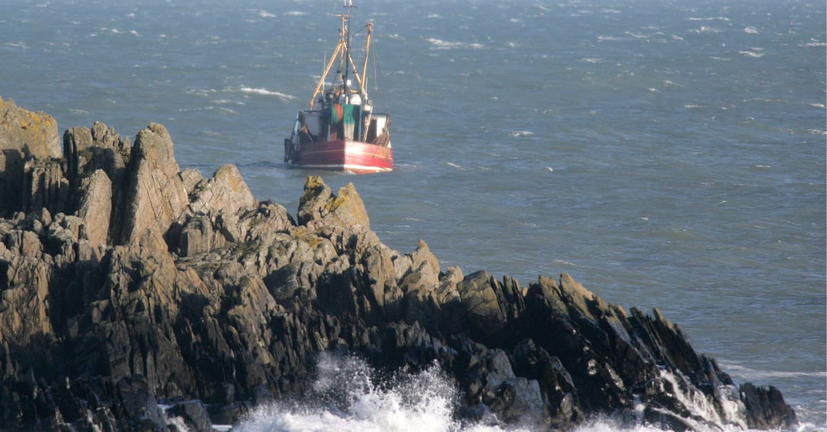 Irish fishermen plan to disrupt Russian navy exercises - POLITICO Europe